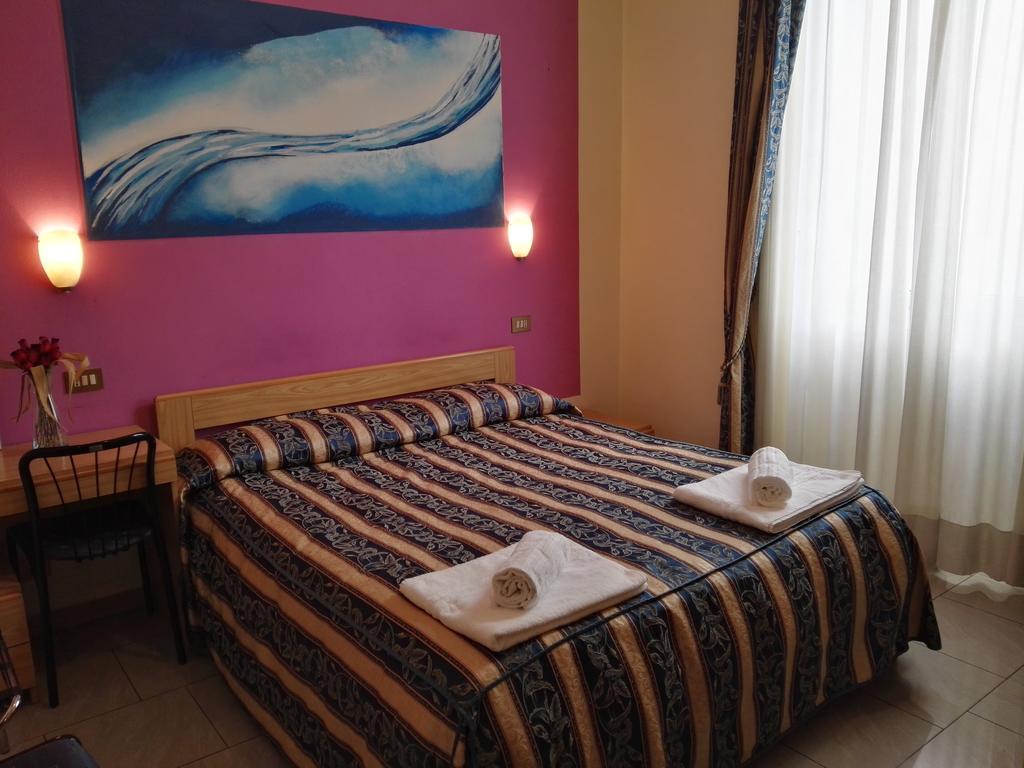 Hotel Loreto Milan Exterior photo